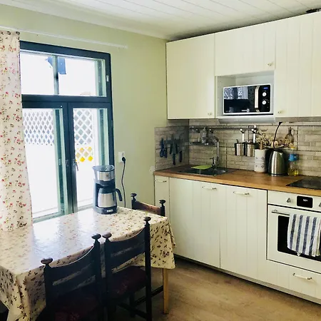 Kerihovi 招待所 2*